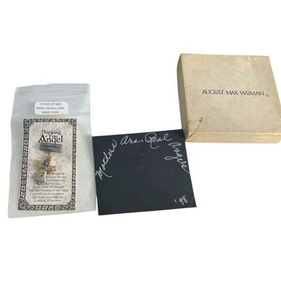 Dangling Silver/Goldtone Thinking of You Grandma Heart Angel Pin Brooch on Card - Picture 5 of 6